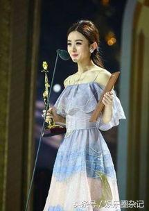 赵丽颖拿奖杯图片,奖杯在手,荣耀加身